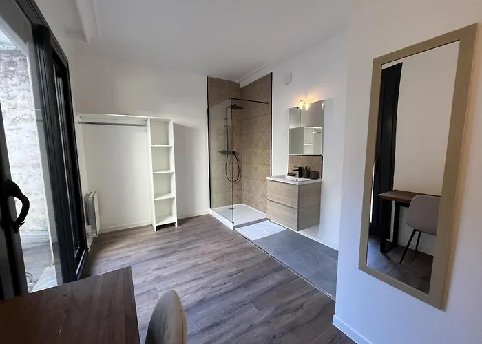 Le Galant - Centre - Spacieux - 18p - Reve Au Mans Lägenhet